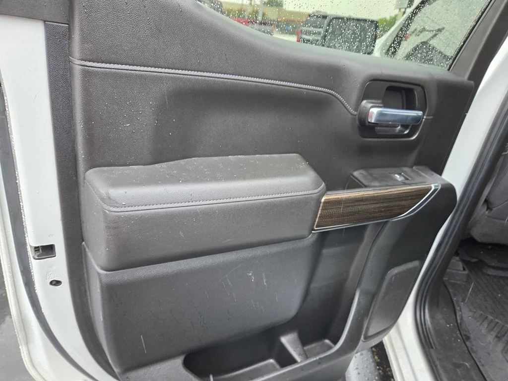 Used 2021 Summit White Chevrolet LT Trail Boss image 34