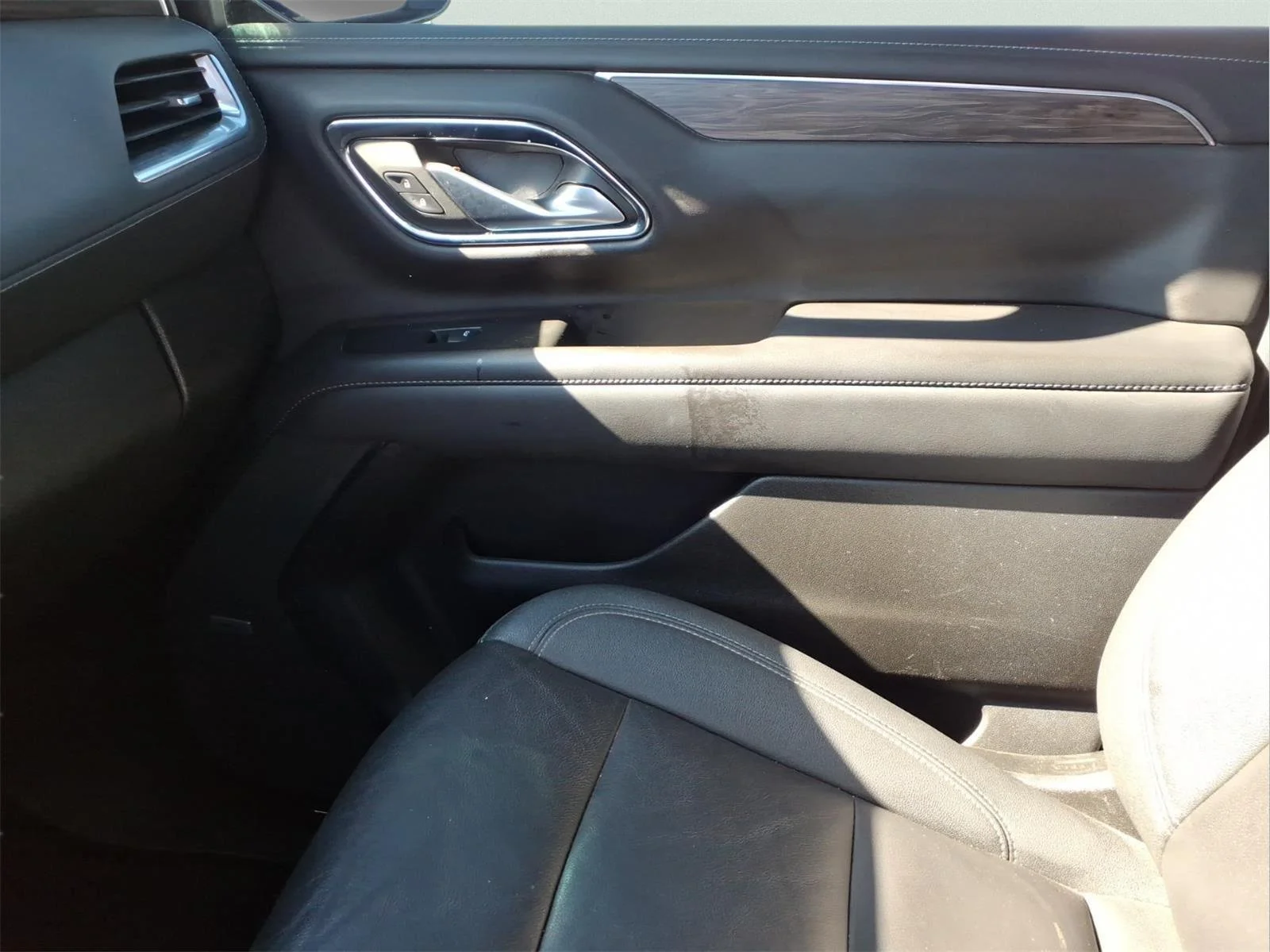Used 2022 Dark Ash Metallic Chevrolet LT image 25