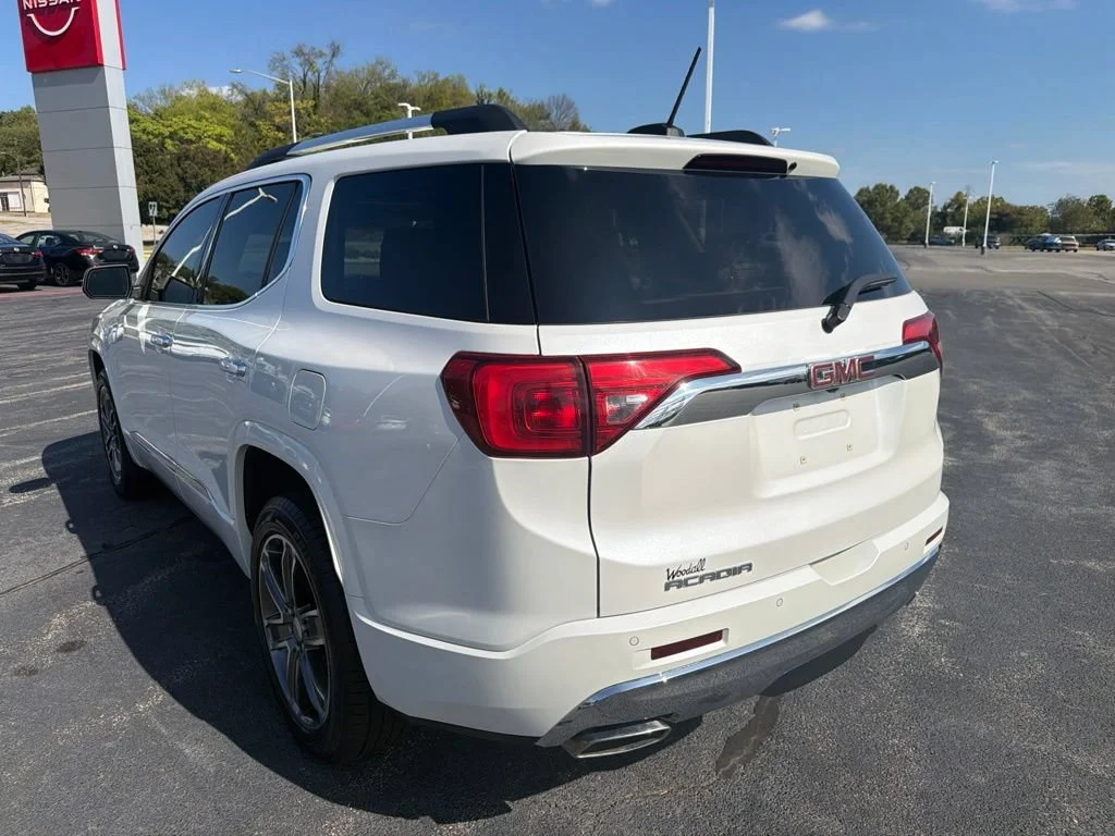 Used 2019 WHITE FROST TRICOAT GMC Denali image 6