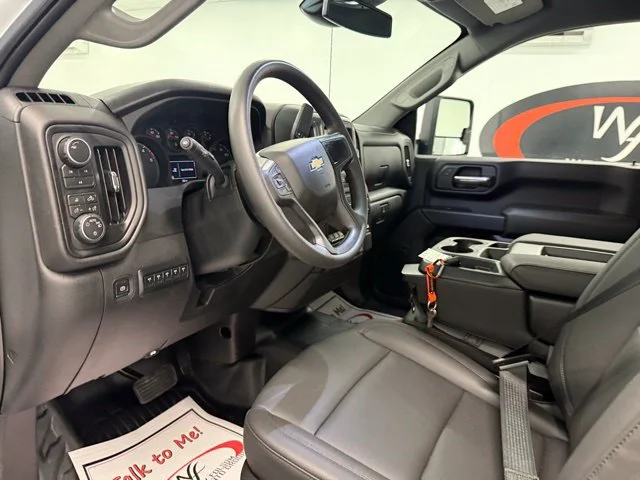 New 2026 Summit White Chevrolet Work Truck image 10