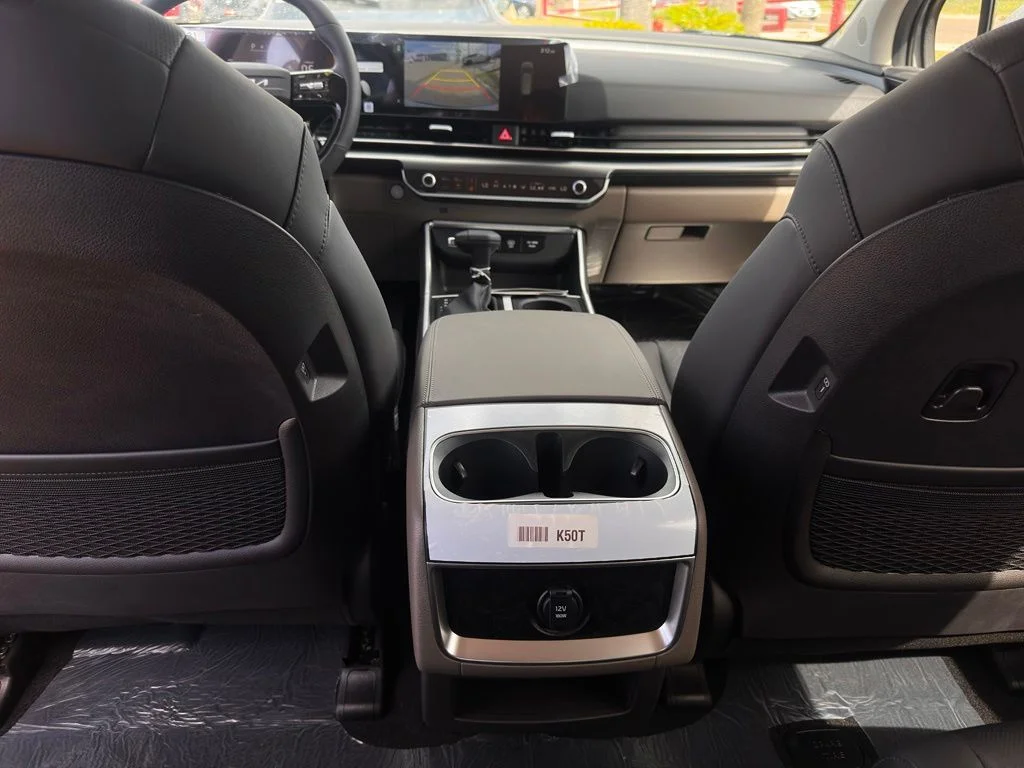 New 2027 White Kia LXS image 17