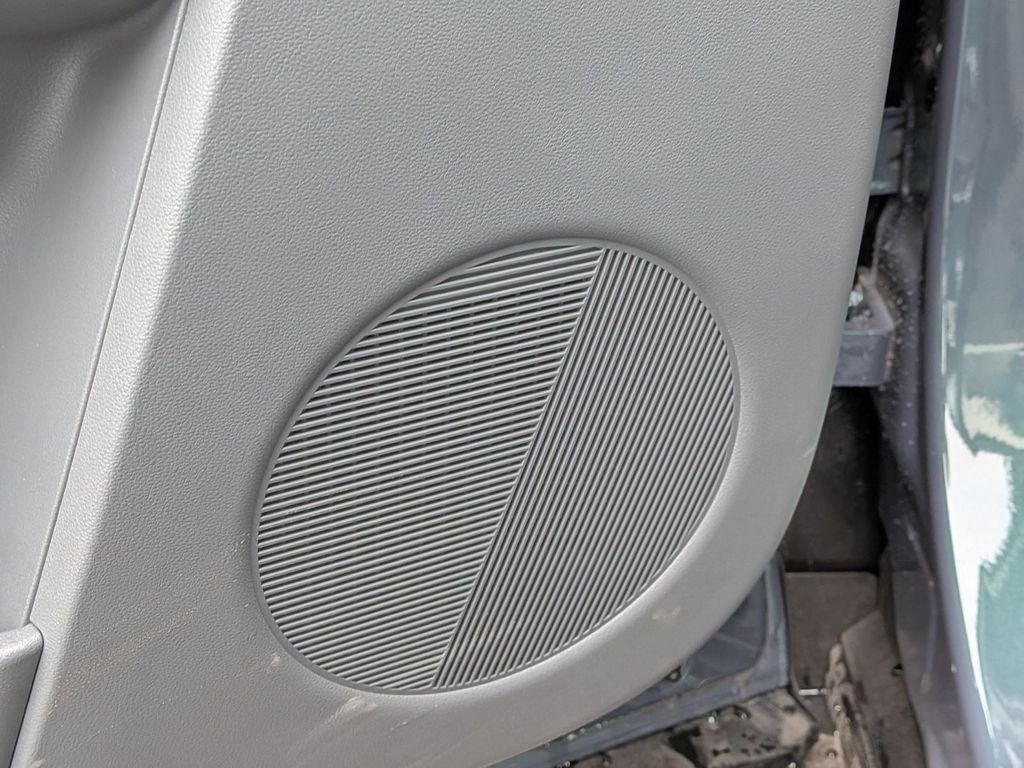 2025 Hyundai IONIQ 5 SE - Photo 11