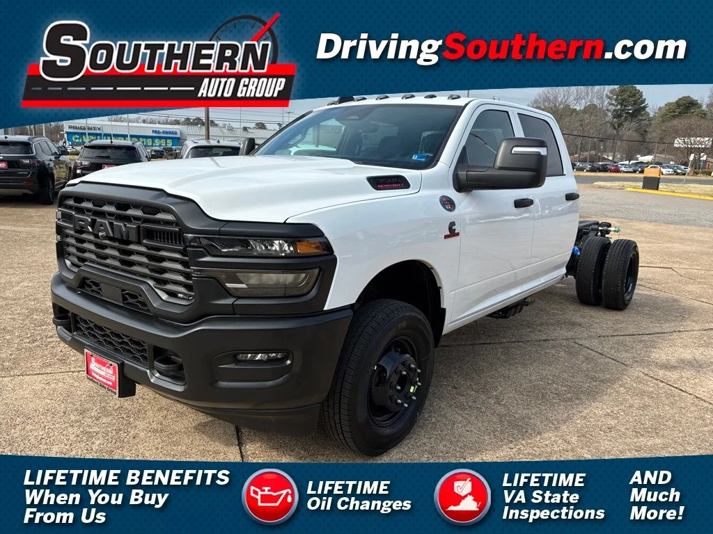 New 2026 Bright White Clear-Coat Exterior Paint RAM Tradesman image 1