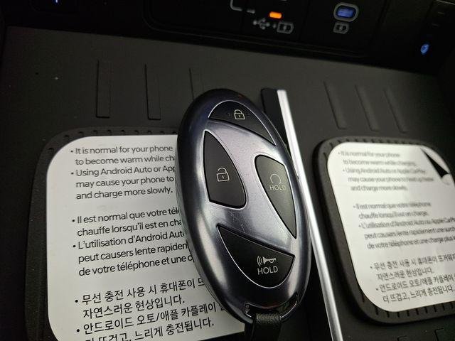 New 2026 Gray Hyundai Limited FWD image 18