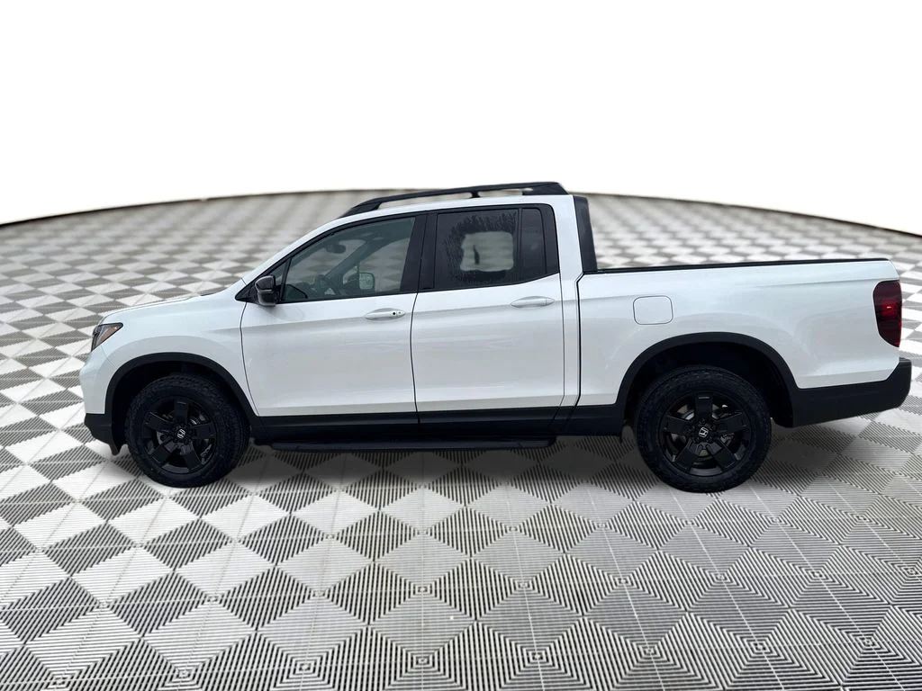 New 2026 Platinum White Pearl Honda Black Edition Two-Tone image 2