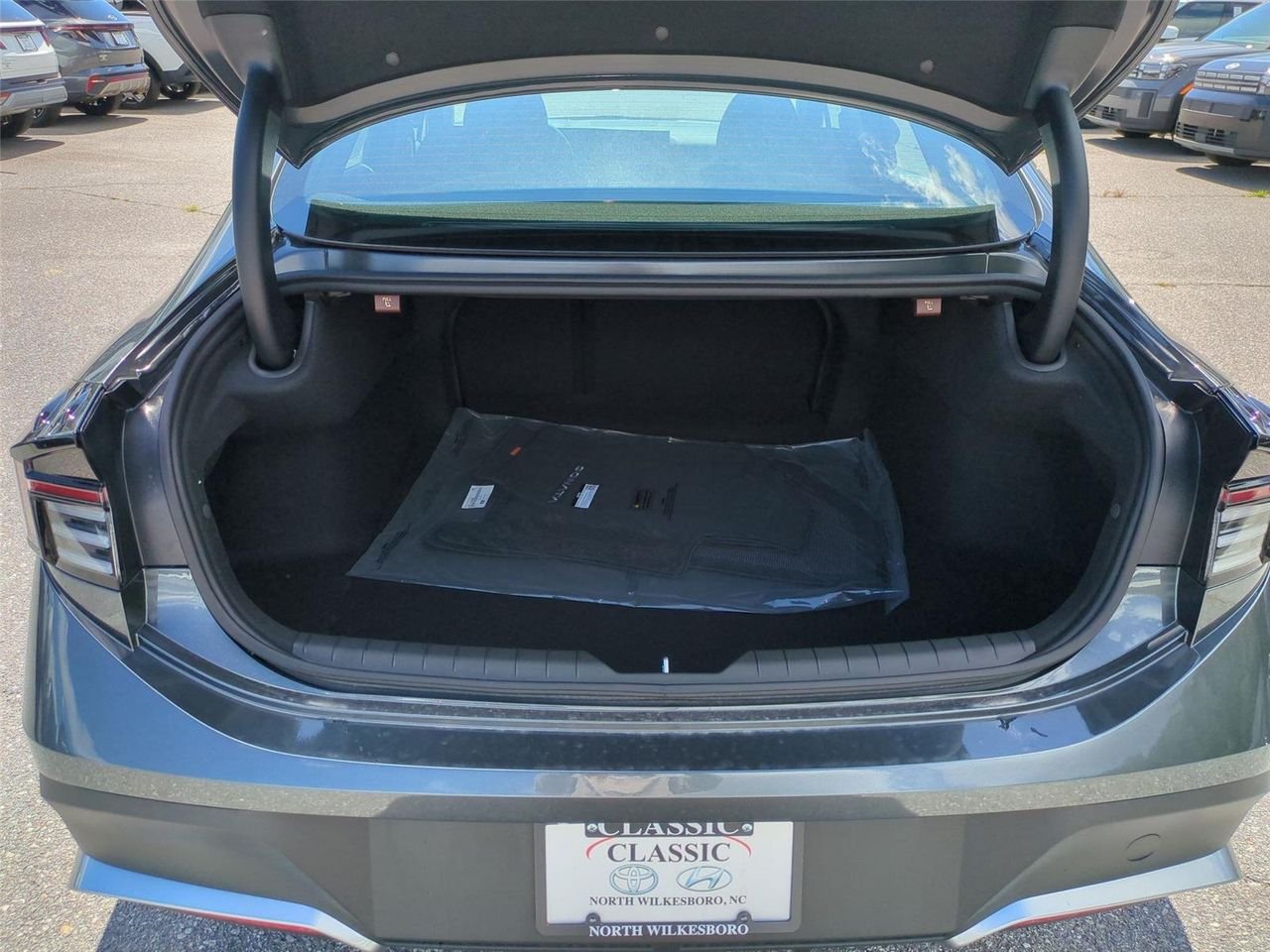 New 2026 Portofino Gray Hyundai SE image 32