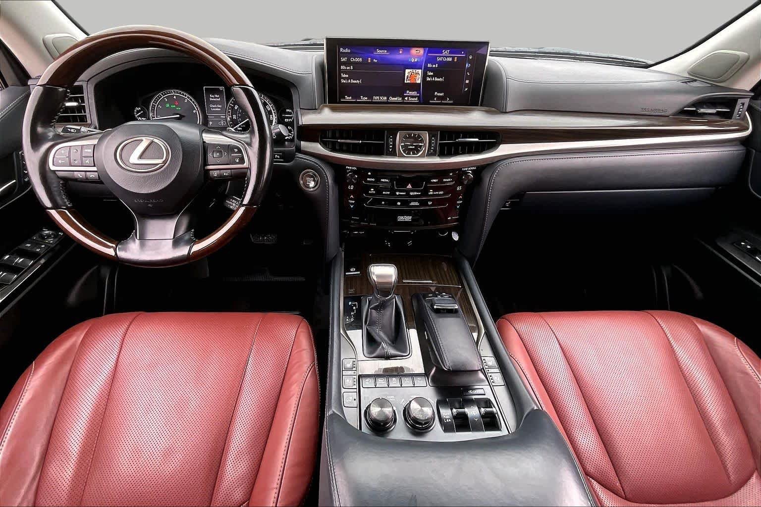 Used 2019 Atomic Silver Lexus  image 13