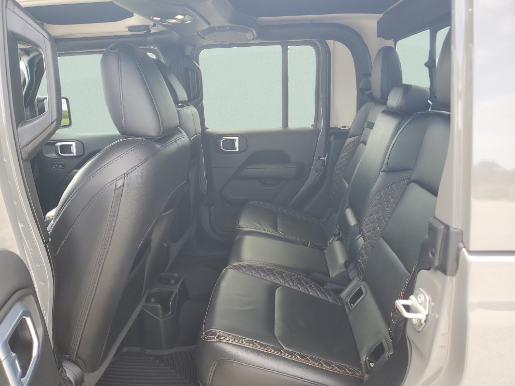 Used 2022 Gray Jeep Overland image 21