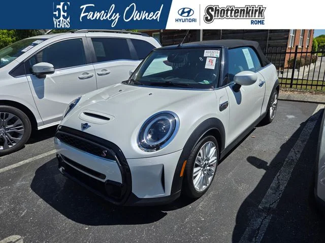 2024 MINI Convertible Cooper S's photo