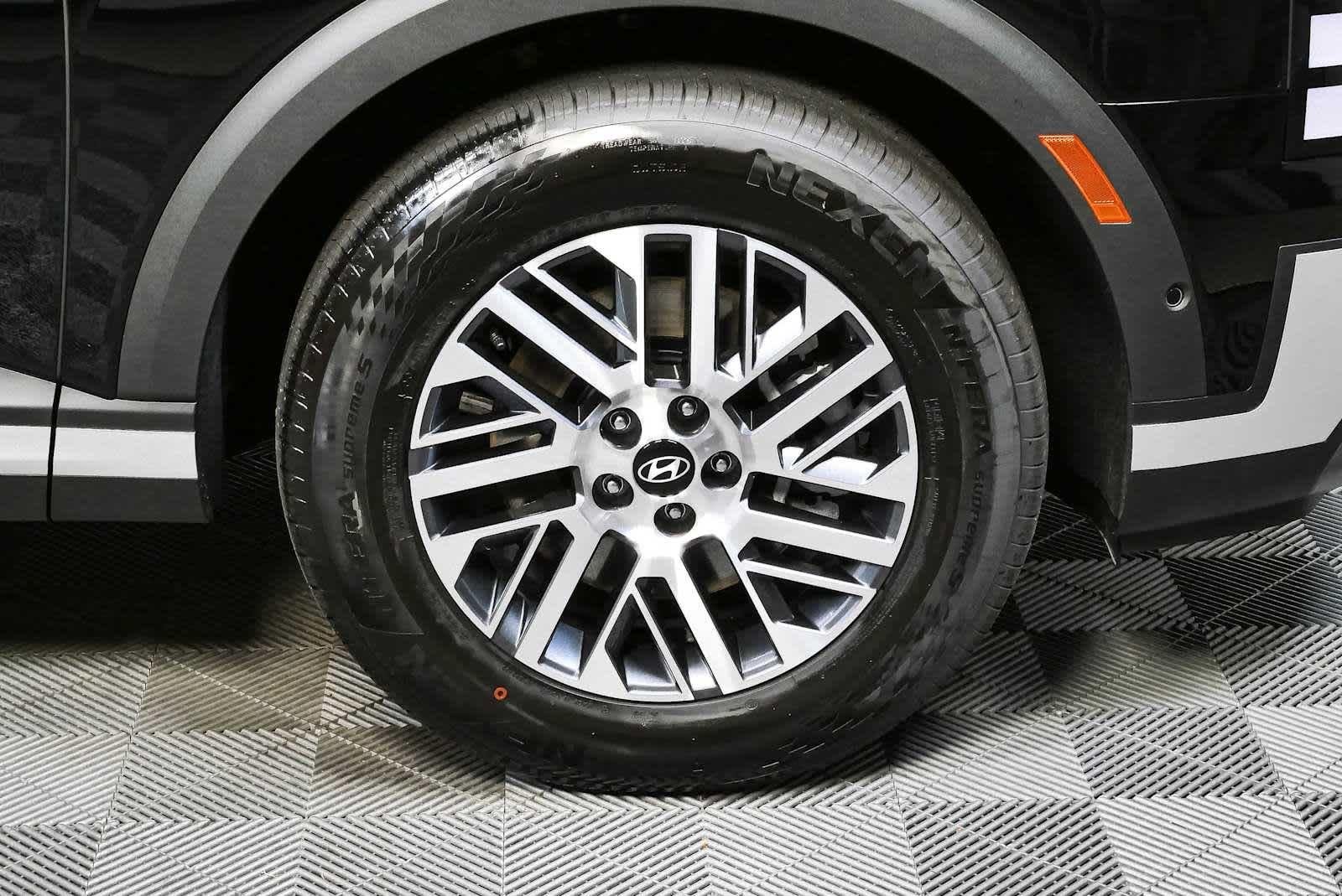 New 2026 Abyss Black Pearl Hyundai SEL Premium FWD image 13