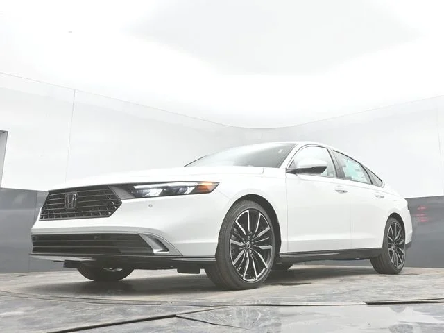 New 2026 Platinum White Pearl Honda Touring Hybrid image 47