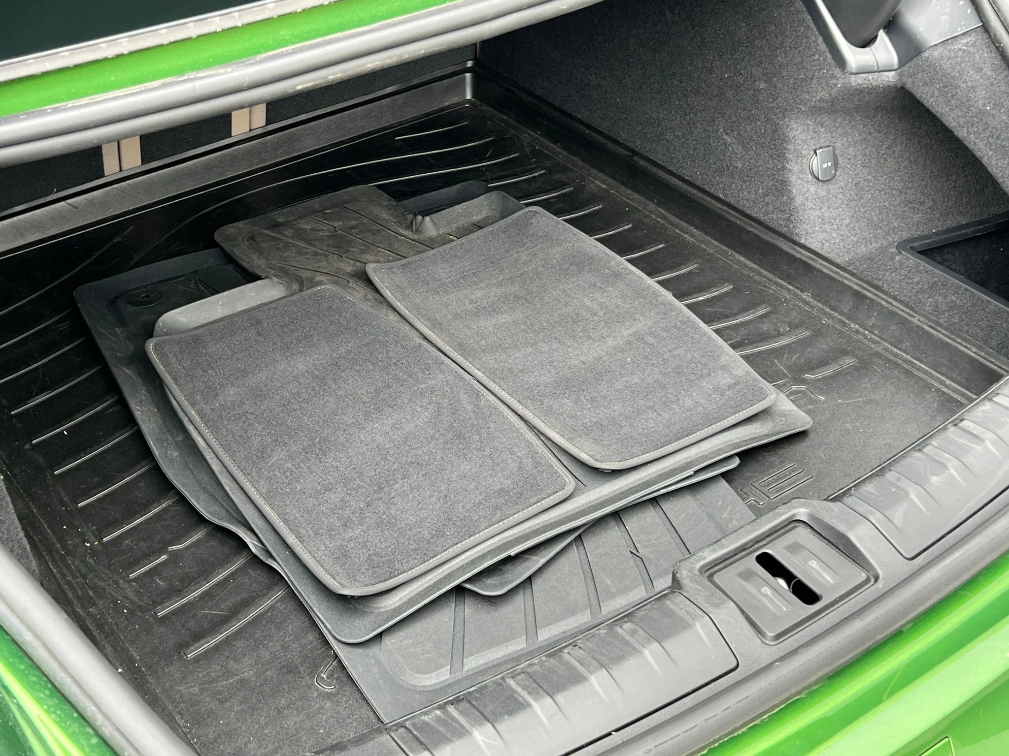 Used 2023 Green Porsche Base image 21
