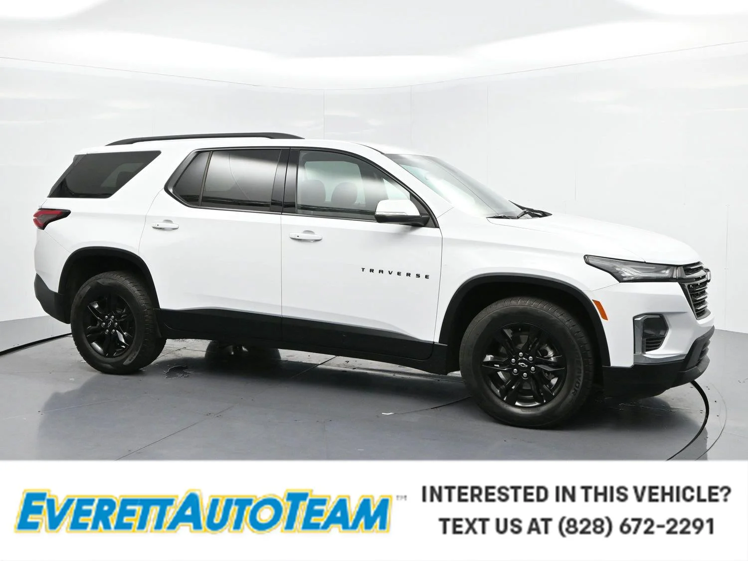 Used 2022 Summit White Chevrolet LT Cloth image 1