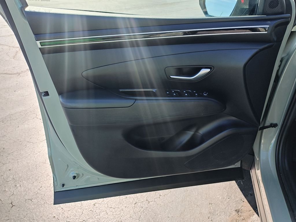 Used 2024 Green Hyundai SEL image 12