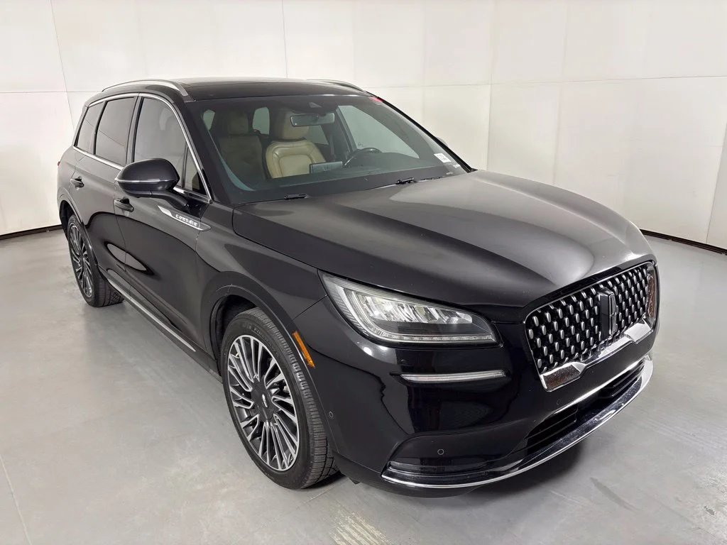 Used 2020 Black Lincoln Reserve image 2