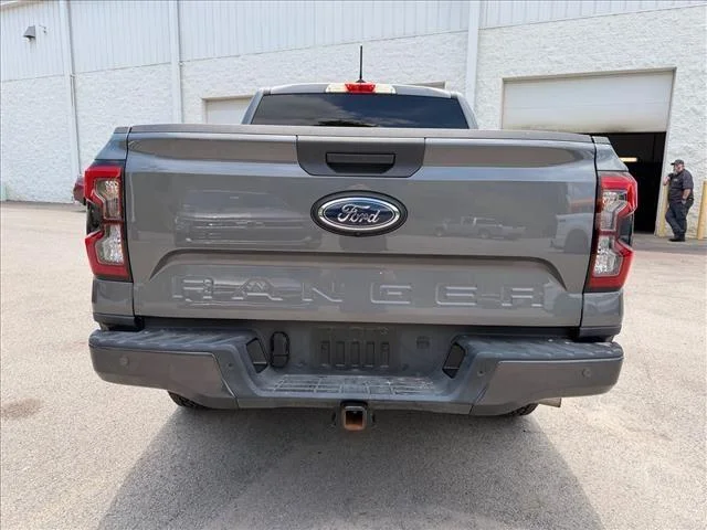 Used 2025 Carbonized Gray FORD XLT image 4