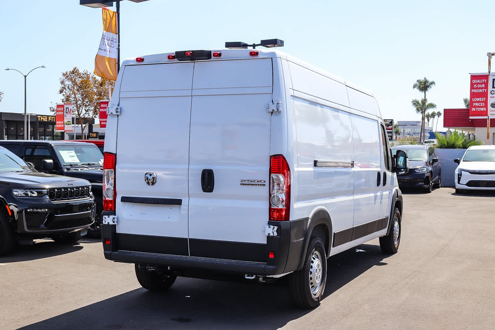 New 2027 Bright White Clearcoat RAM Tradesman image 4