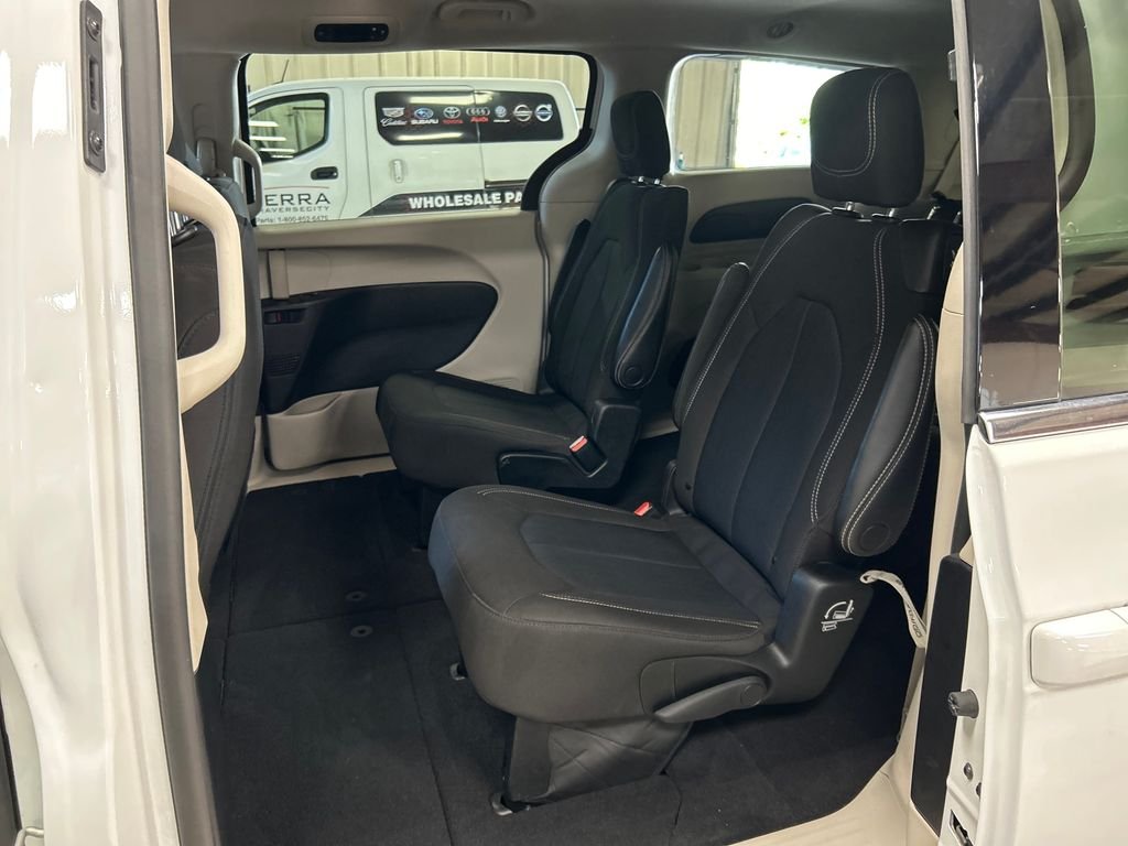 Used 2023 White Chrysler LX image 26