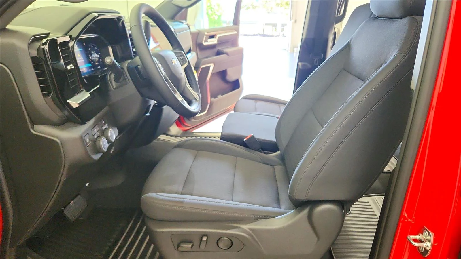 2026 Chevrolet Silverado 1500 LT - Photo 23