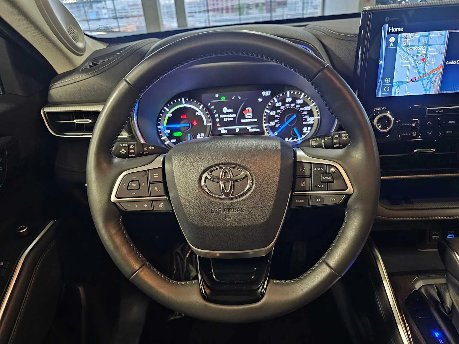 Used 2022 Midnight Black Metallic Toyota Hybrid Platinum image 11