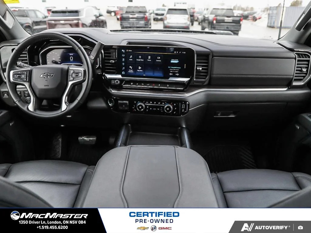 Used 2025  Chevrolet LTZ image 28