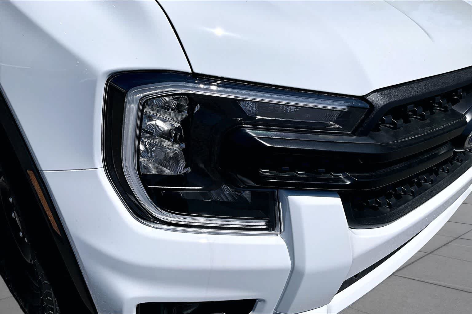 New 2026 Oxford White Ford XL image 13