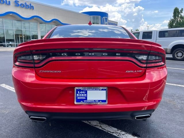 Used 2015 Torred Dodge SXT image 7
