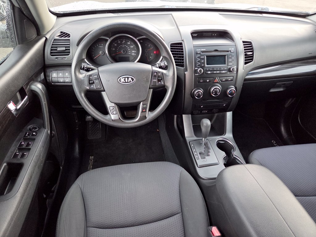 Used 2012 Silver Kia LX image 17