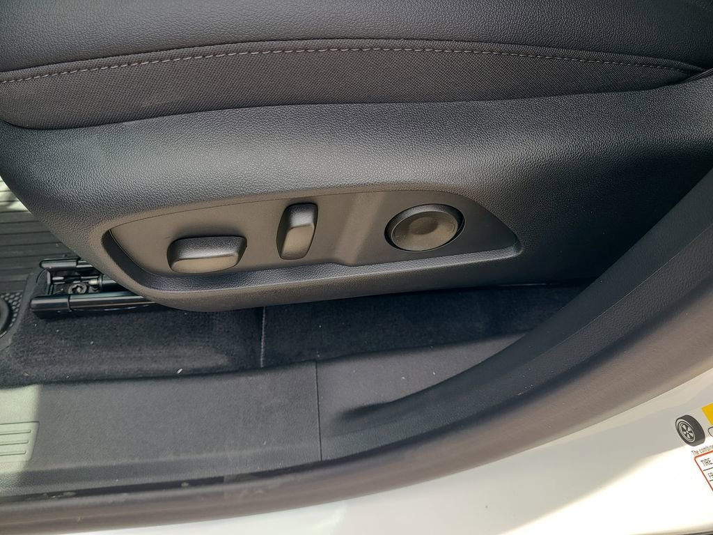 2026 Chevrolet Equinox LT - Photo 16