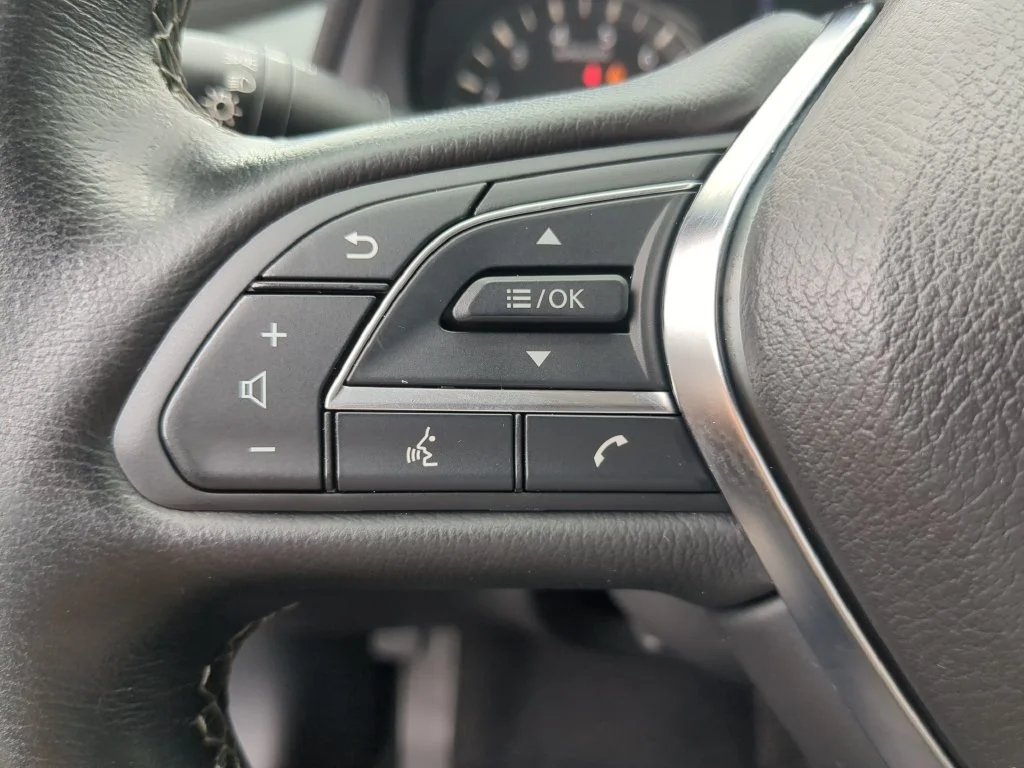 Used 2021 Black INFINITI 3.0t LUXE image 27