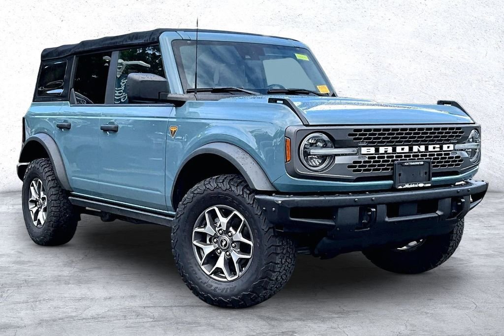 Used 2022 Blue Ford Badlands image 11