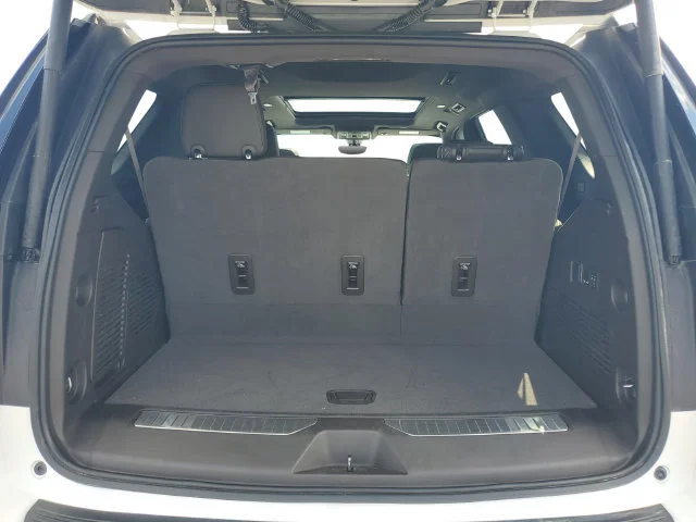 Used 2022 WHITE FROST TRICOAT GMC Denali image 35