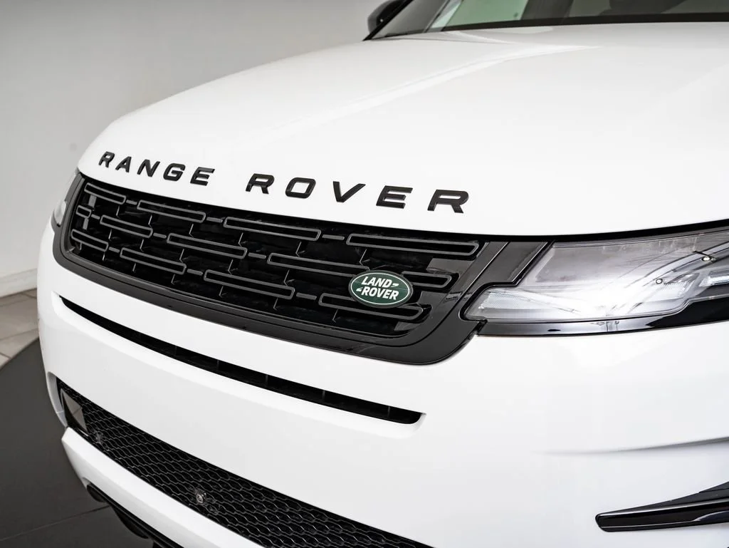 New 2026 Fuji White Land Rover Dynamic image 16