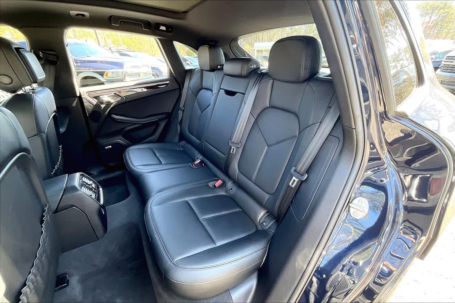 Used 2021 Night Blue Metallic Porsche  image 21