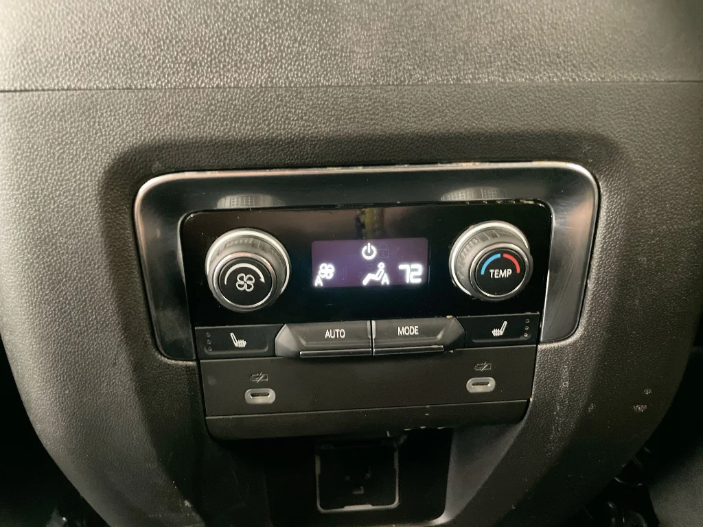 Used 2024 Black Chevrolet Premier image 21