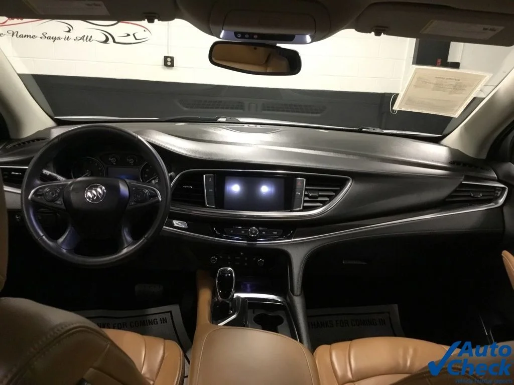 Used 2018 White Buick Essence image 27