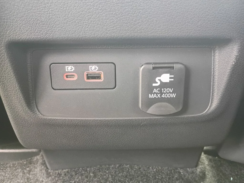 New 2026 Super Black Nissan Crew Cab SV image 27