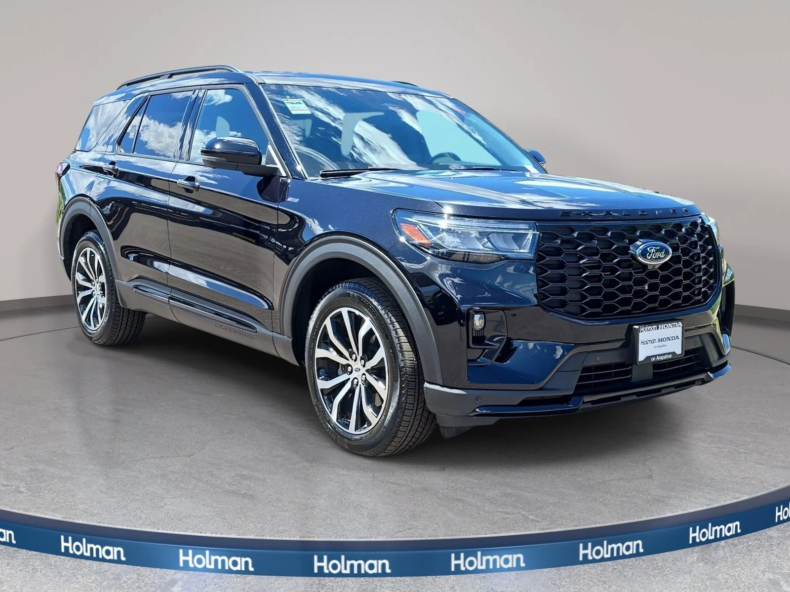 Used 2025 Black Metallic Ford ST-Line image 4
