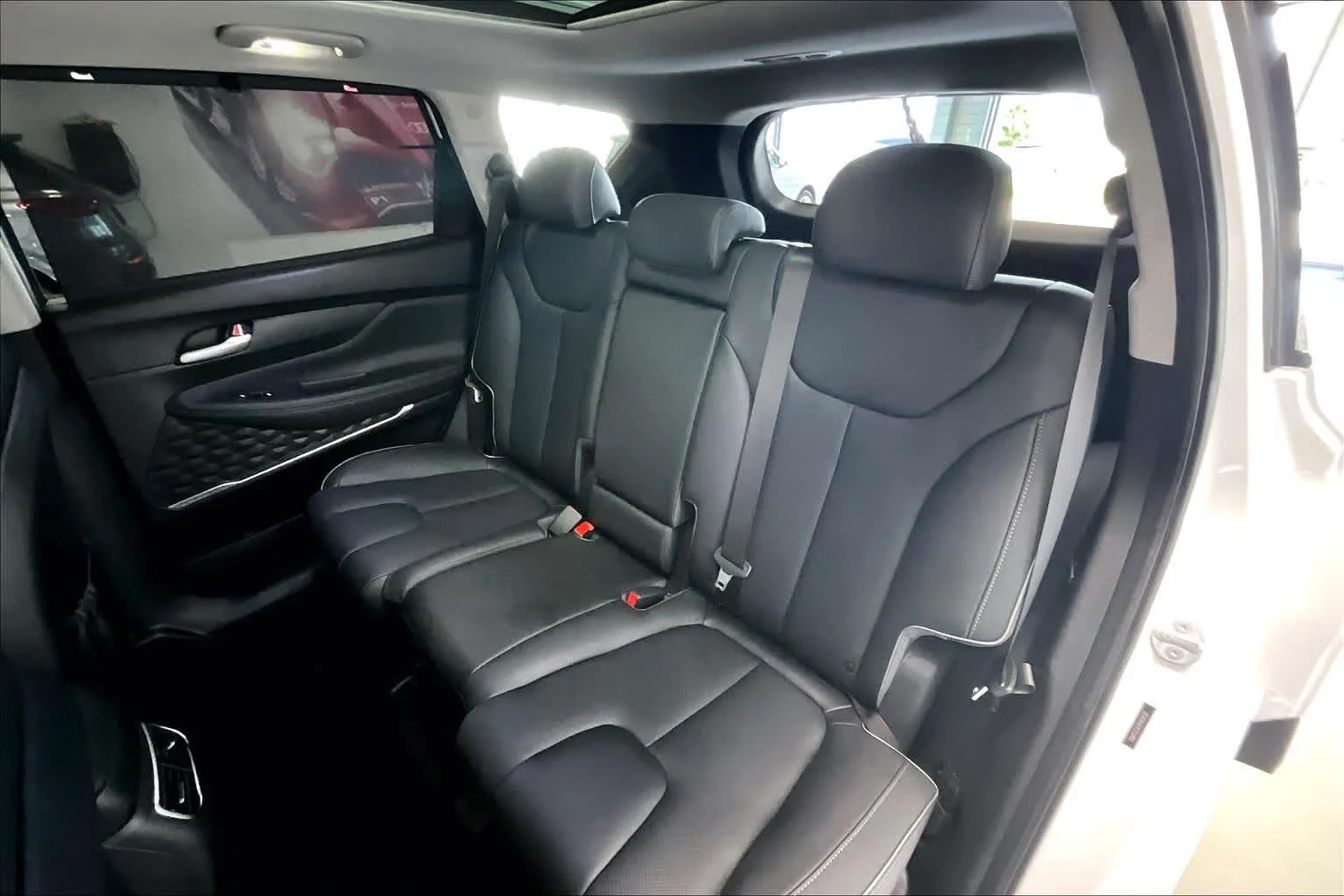 Used 2023 Serenity White Pearl Hyundai Limited image 26