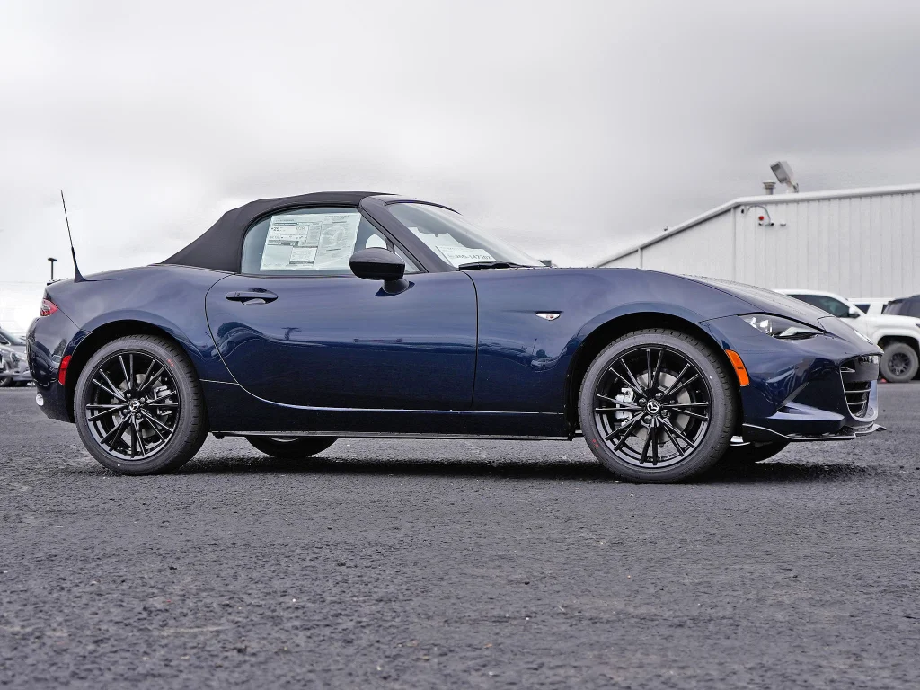New 2026 Deep Crystal Blue Mica Mazda Club image 13