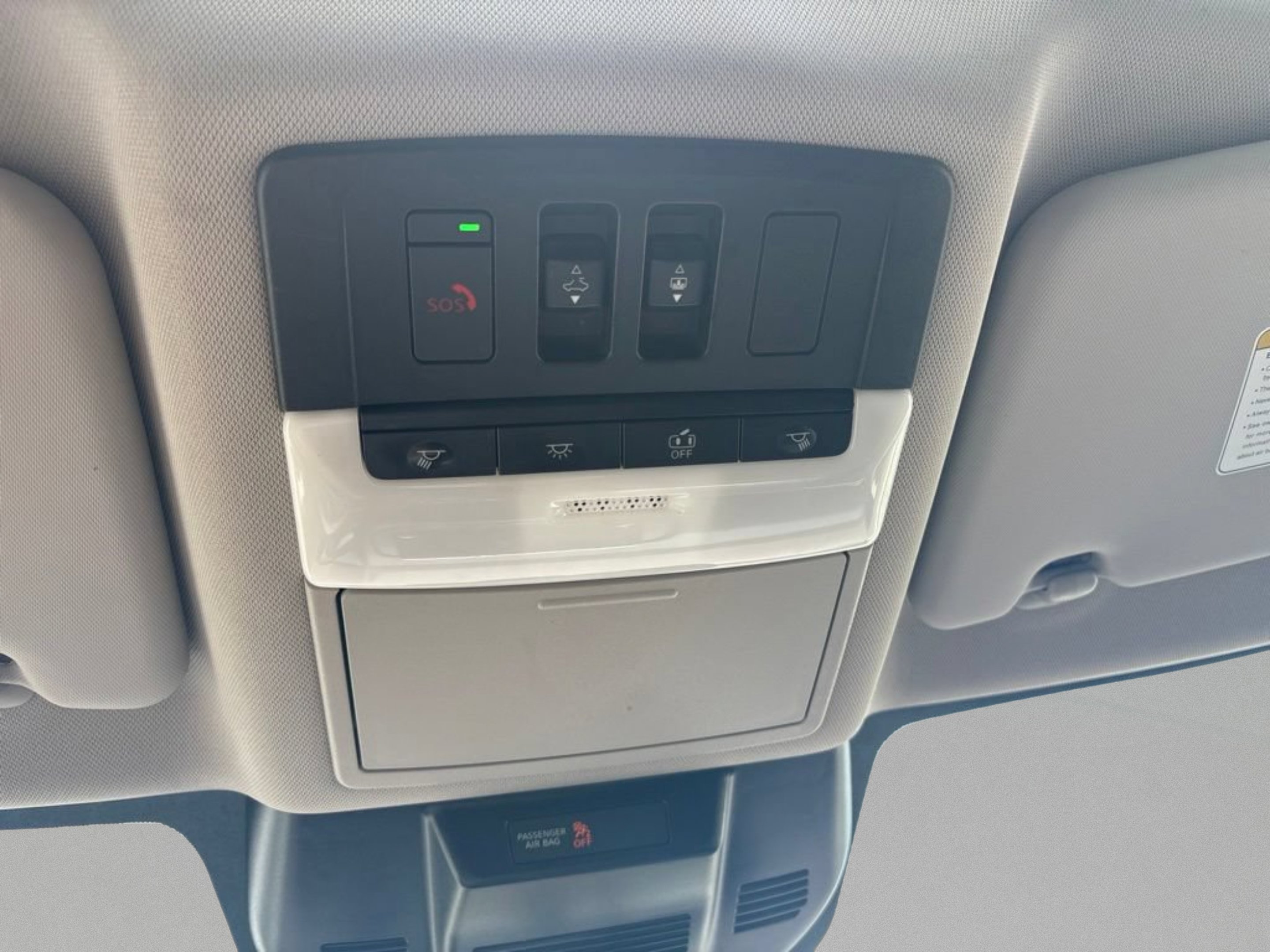 Used 2023 Scarlet Ember Tintcoat Nissan SL image 19