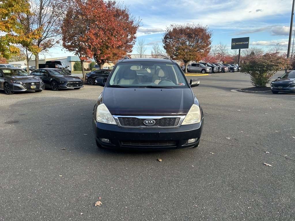 2011 Kia Sedona EX photo 3