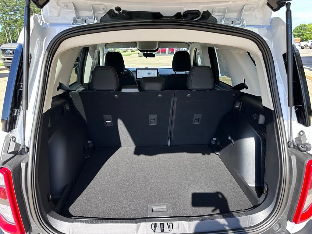 New 2026 Oxford White Ford Big Bend image 27