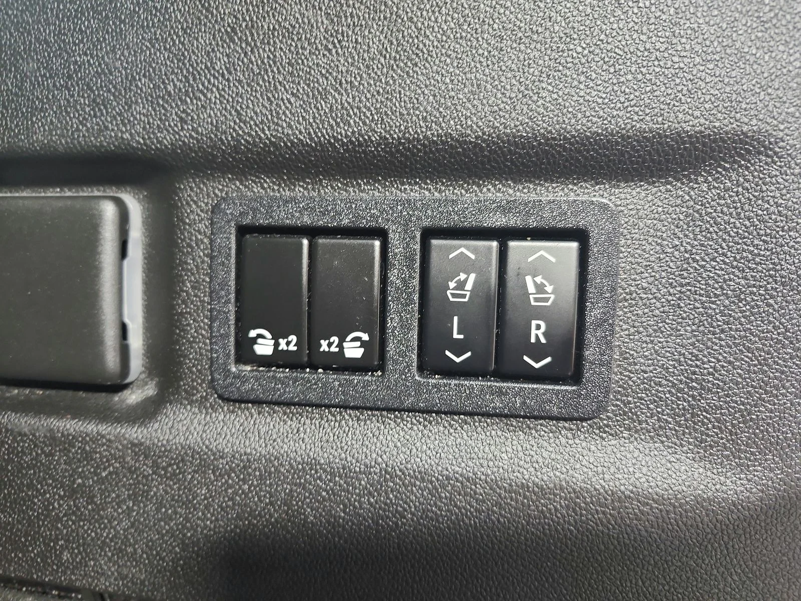 Used 2021 Summit White Chevrolet High Country image 55