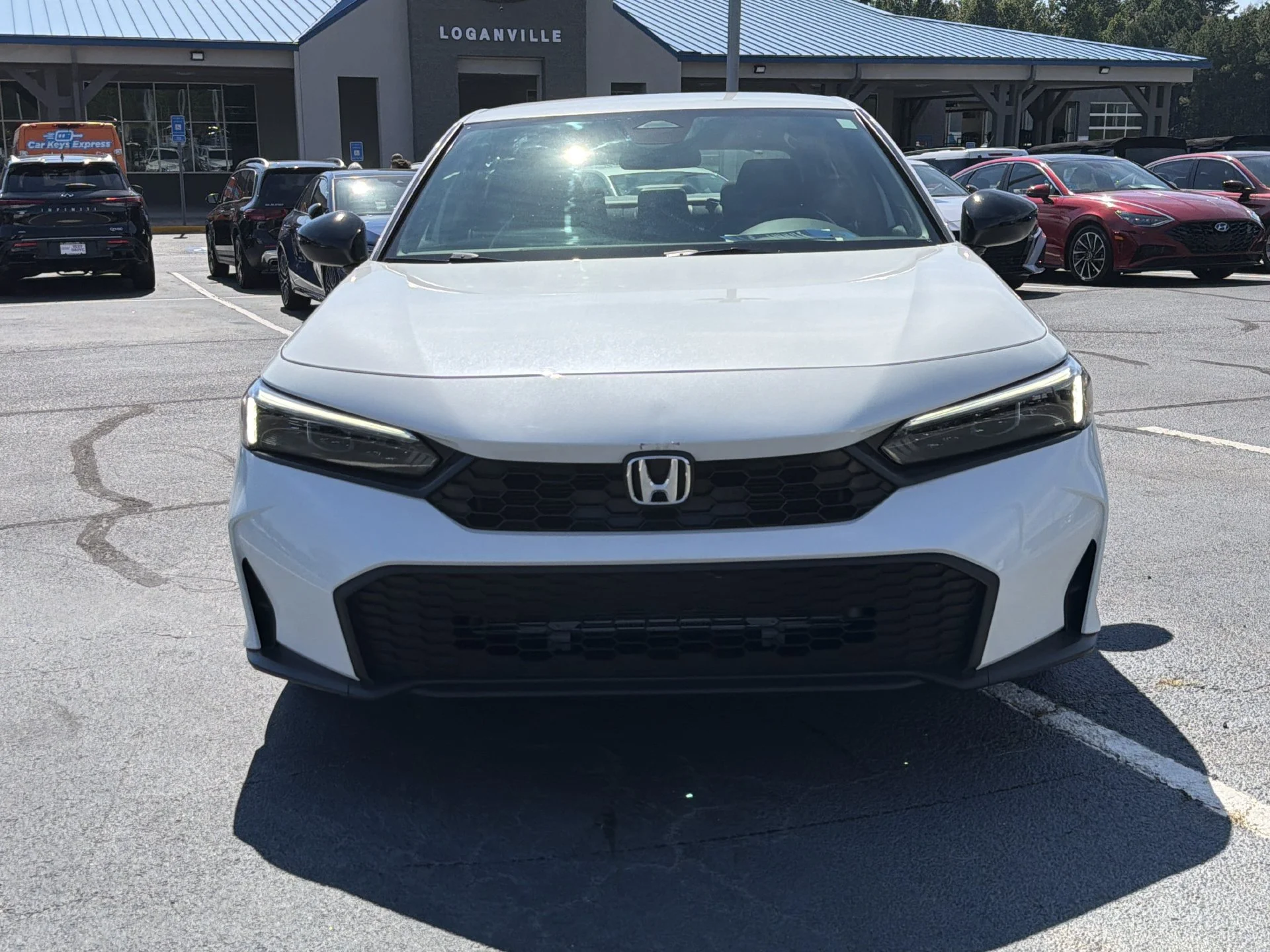 Certified Used 2025 Platinum White Pearl Honda Sport image 28