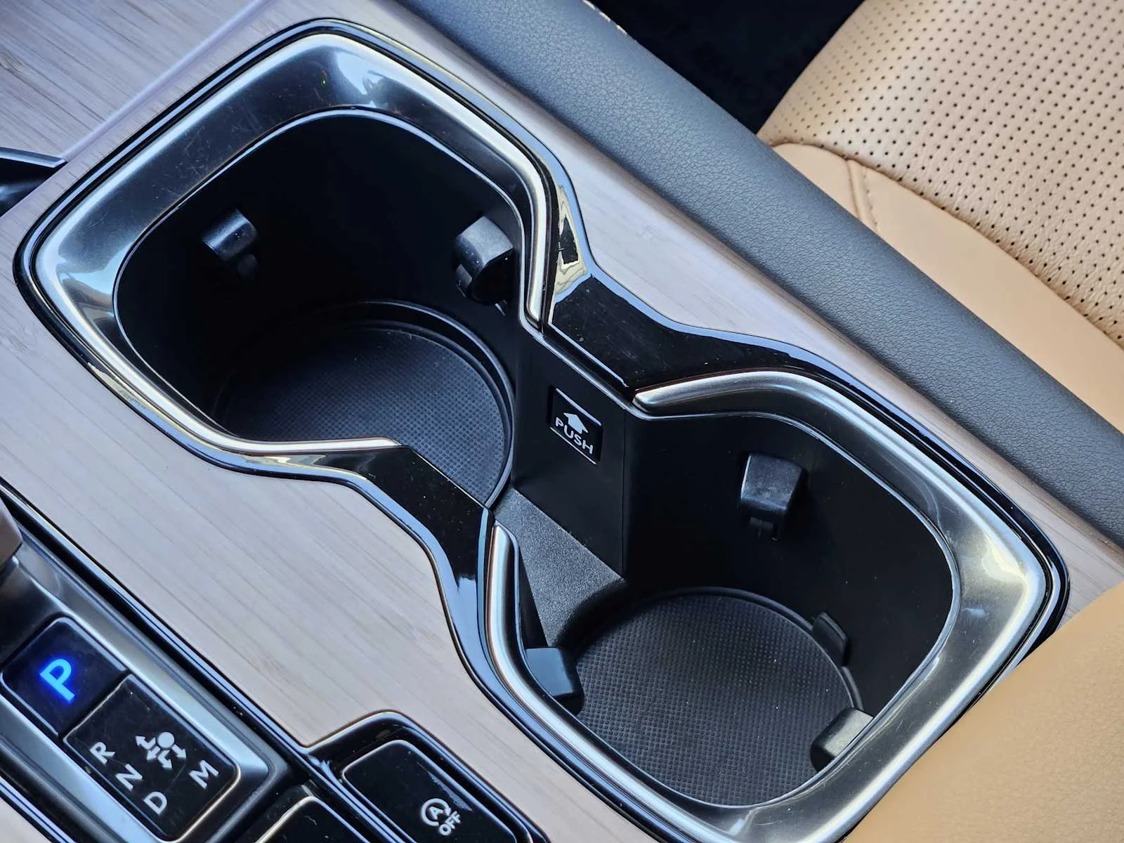 Certified Used 2024 COPPER CREST Lexus Premium Plus image 15