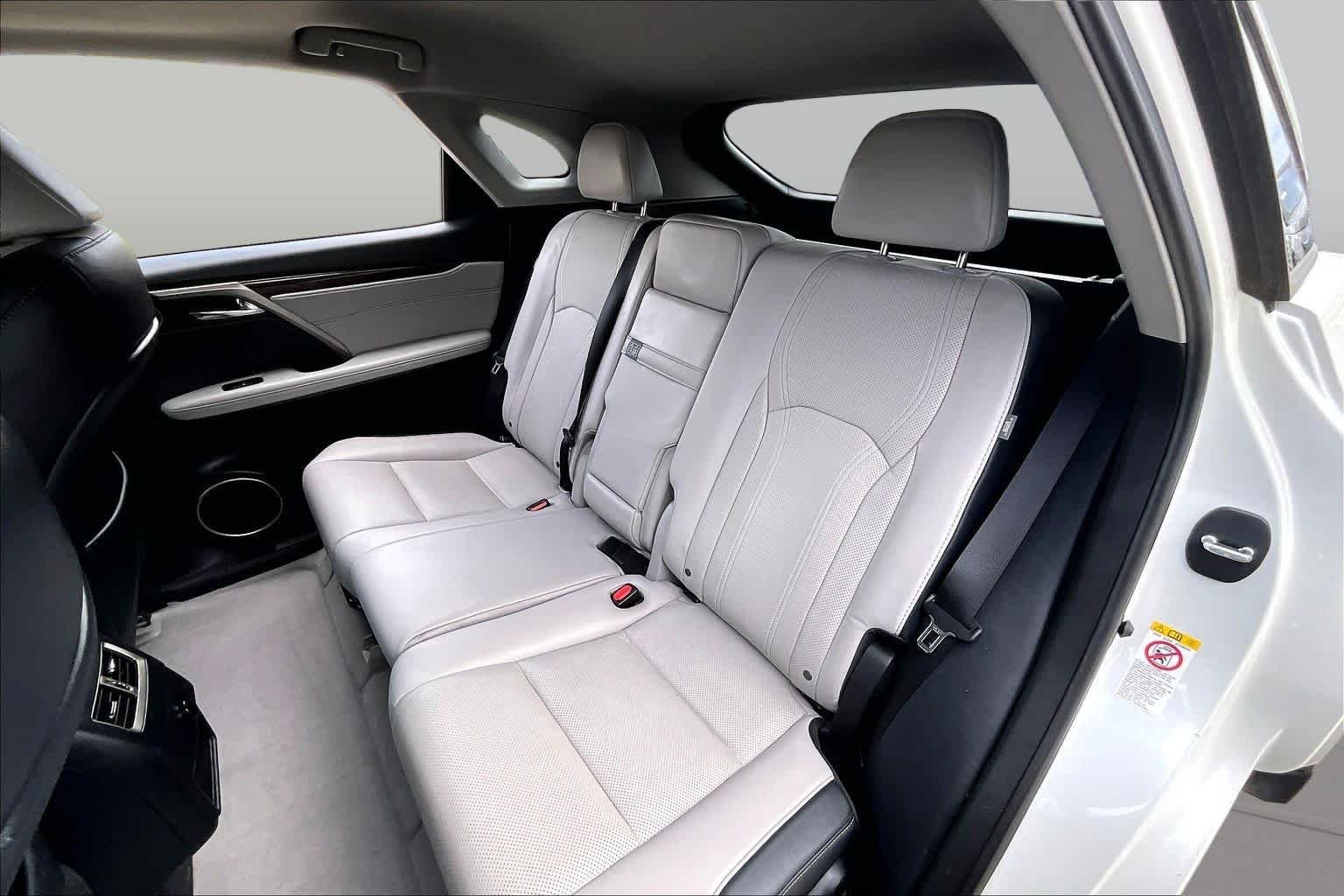 Used 2018 Eminent White Pearl Lexus  image 18