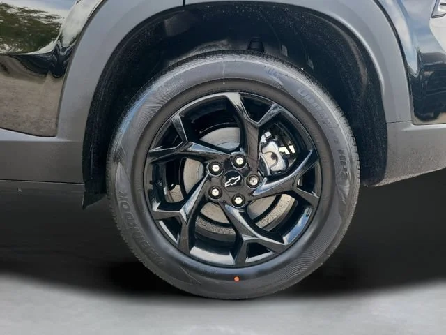 New 2026 Mosaic Black Metallic Chevrolet LT image 34