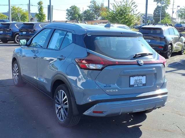 Used 2024 Gray Nissan SV image 2