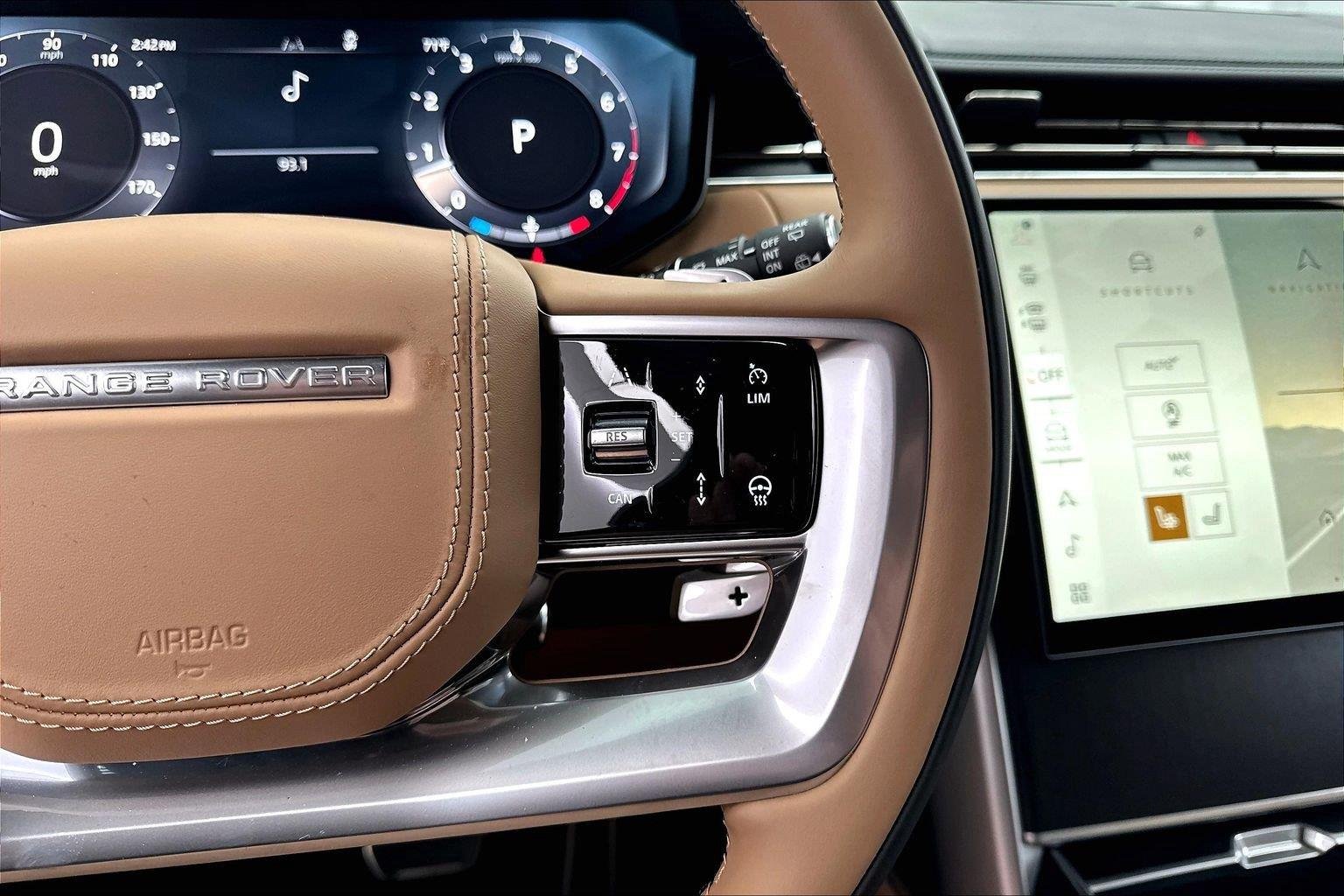 New 2026  Land Rover SE image 15